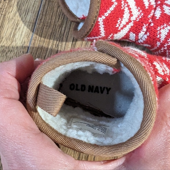 Old Navy | Kids Christmas Booties 3-6mo - Picture 2 of 4